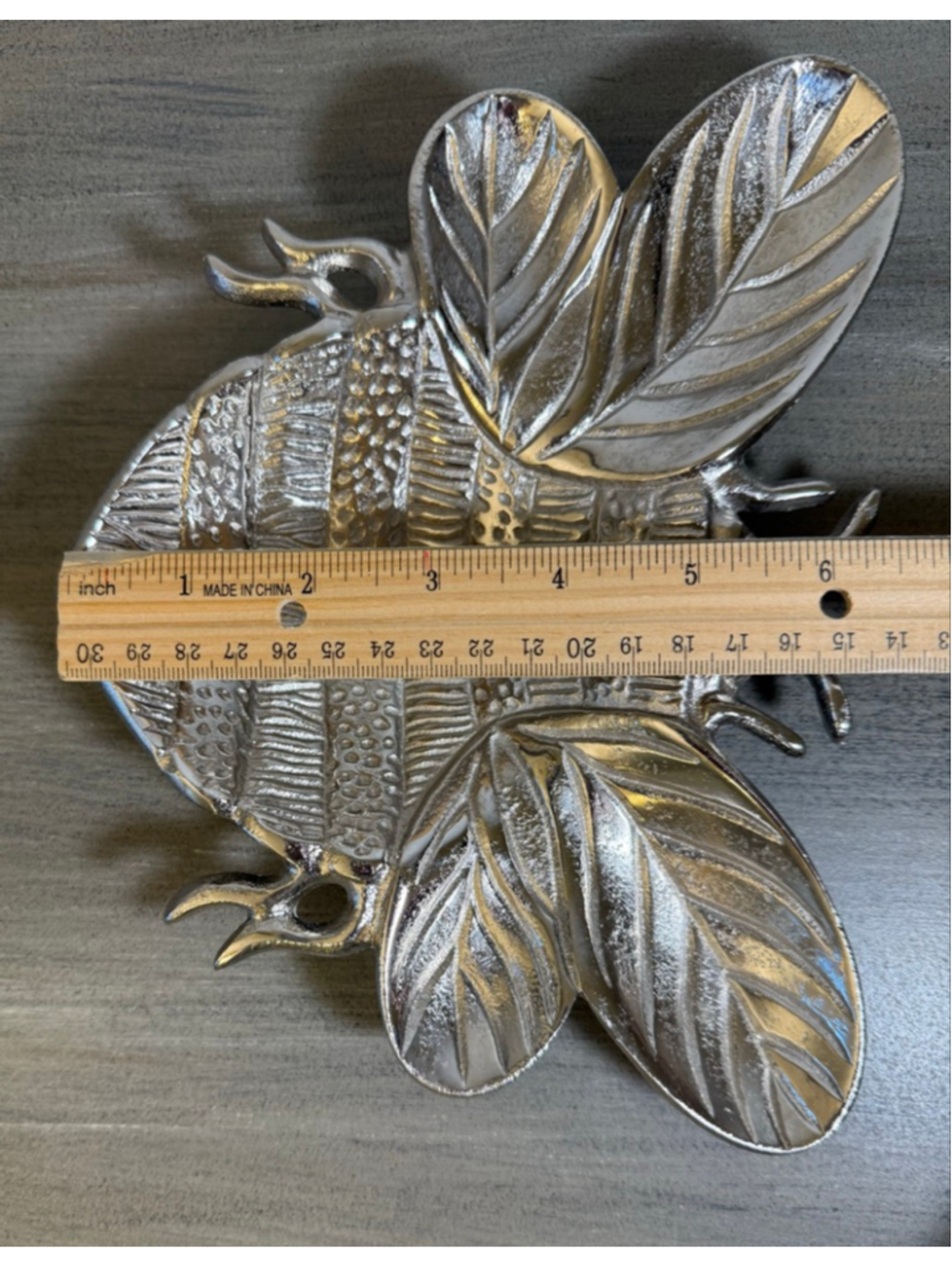Culinary Concepts Large Silver Finish Bee Trinket Dish - Picture 4 of 5